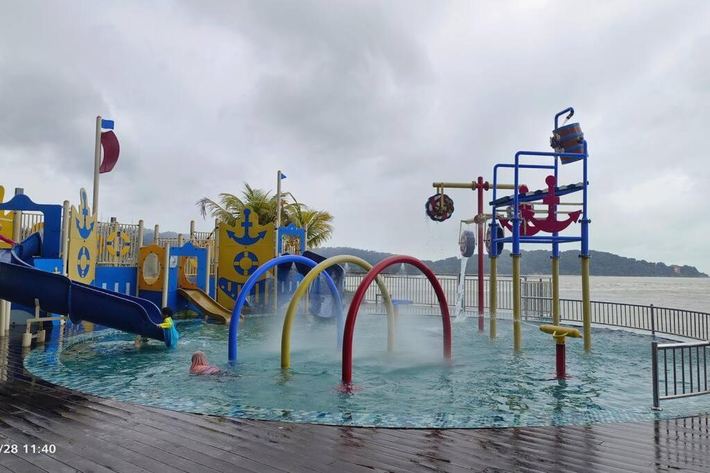 Love De Sea 4Pax 850Sf 2R2B Imperium Residence Куантан Экстерьер фото
